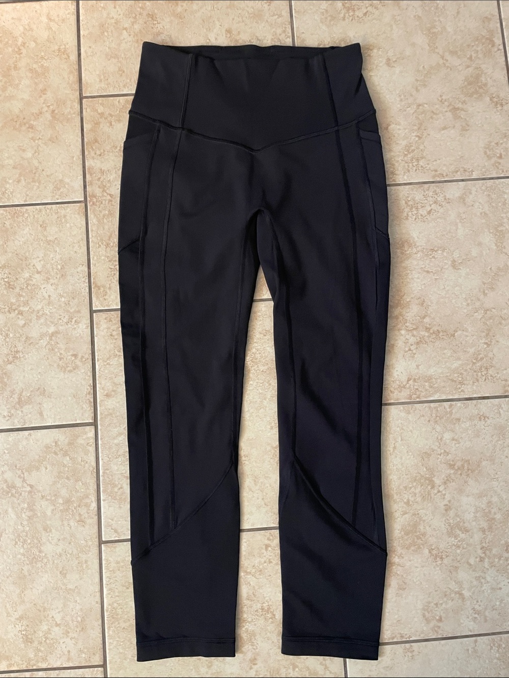 Lululemon All The Right Places Crop II *23” Size 6
